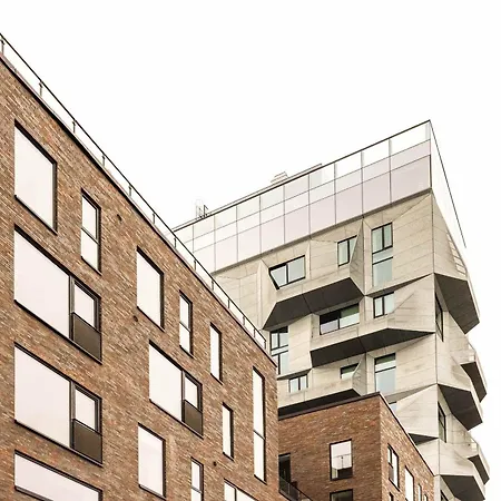 Charming In Spacious Retreat For 6 *