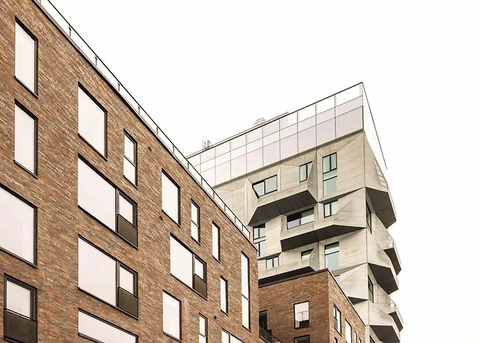 Charming In Spacious Retreat For 6 *